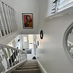 Cosy Family Get-Away 4 Bedrooms 7 Beds 2 Bathrooms